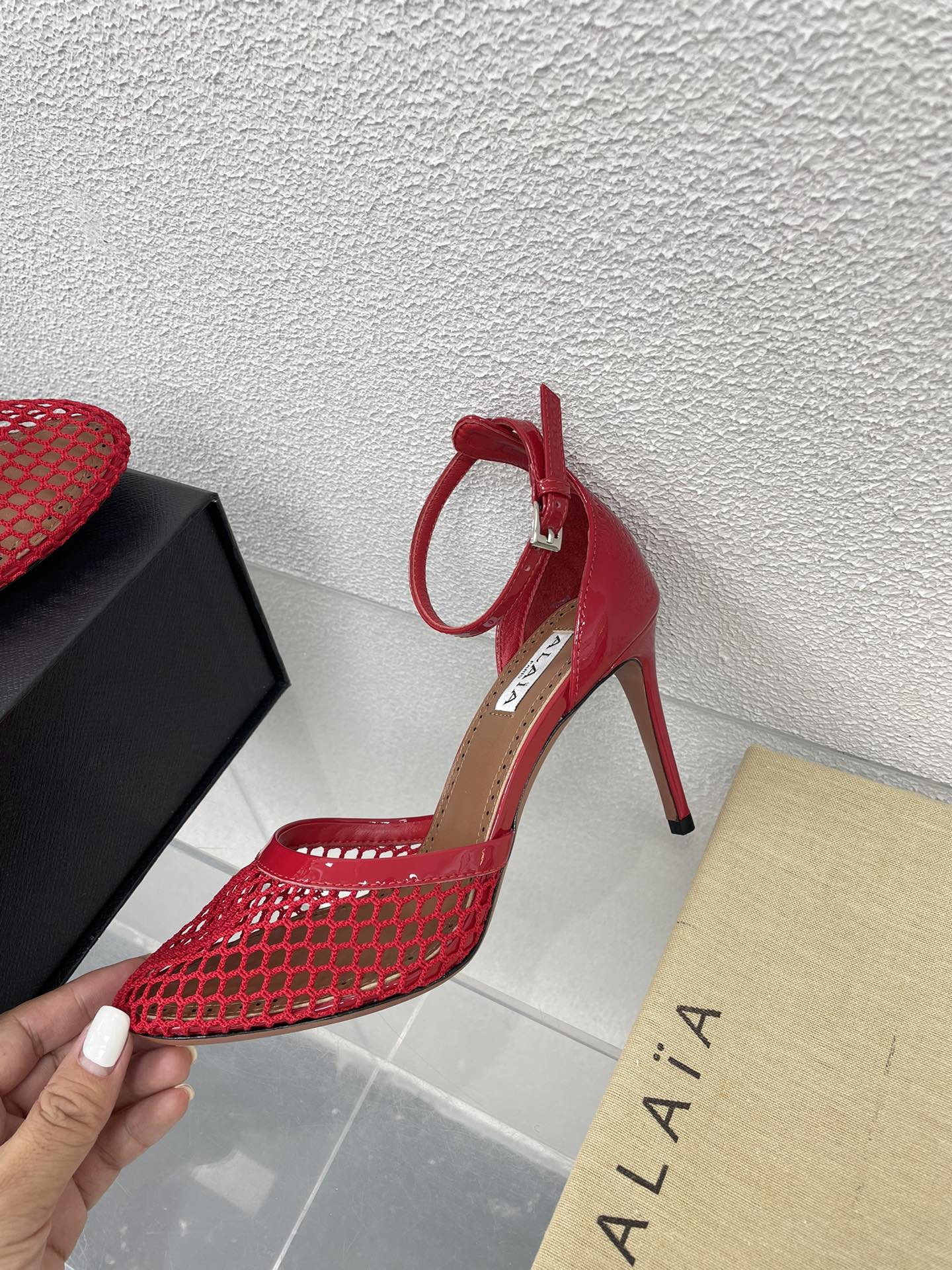 ALAIA HIGH FISHNET 9 CM PUMPS IN CHERRY RED MESH - 34