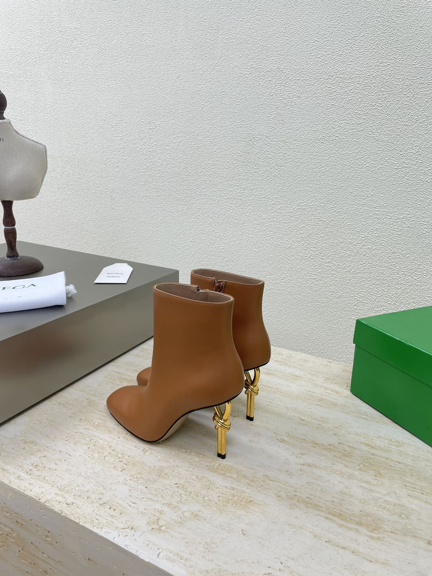 KNOT ANKLE BOOT IN BRONZE BROWN CALFSKIN WITH GOLD METAL HEEL 9 CM - 34