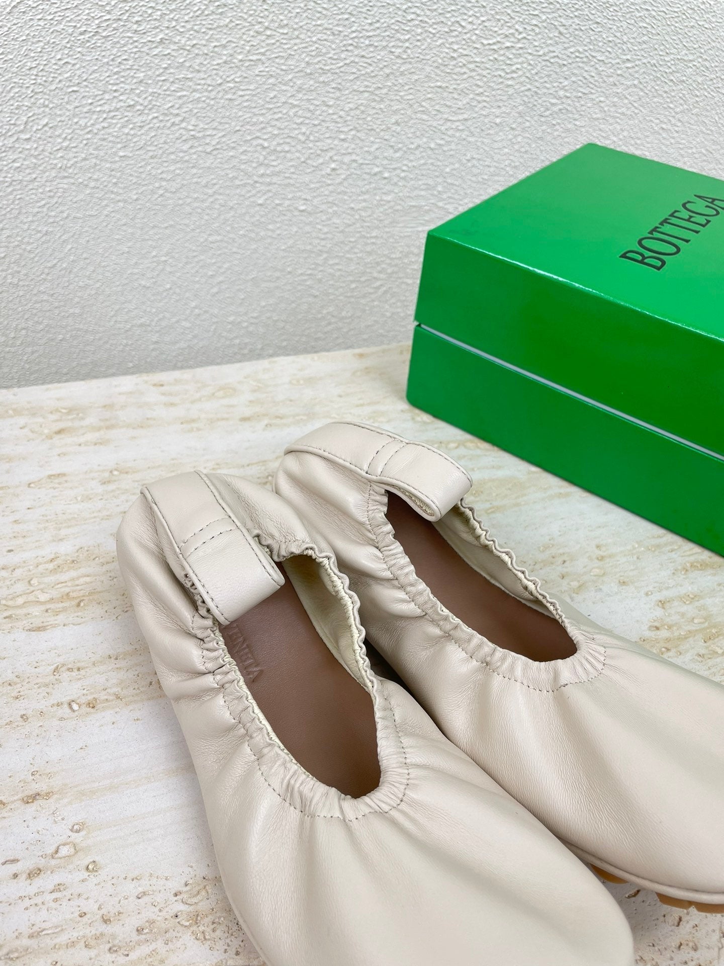 ELASTIC BALLERINA FLATS IN WHITE CREAM LAMBSKIN - 35