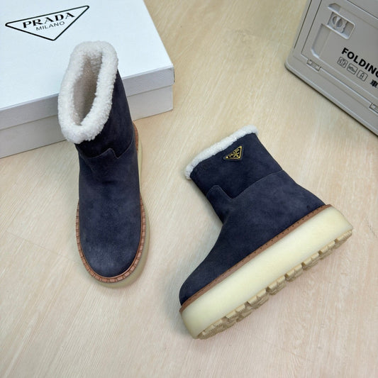 SUEDE BOOTS SLATE GRAY WITH SHEARLING LINING AND RUBBER FLATFORM SOLE - 35