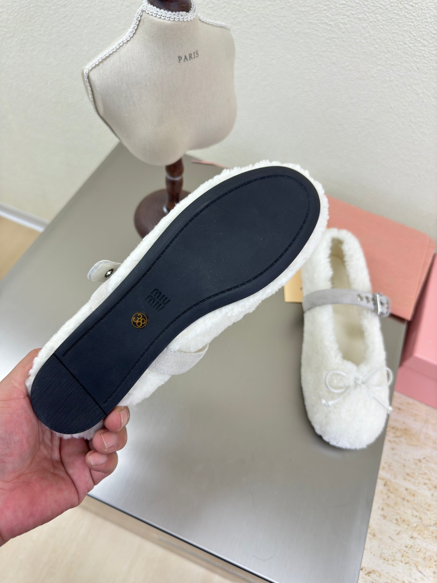 SHEARLING BALLET FLAT WHITE WITH SUEDE STRAP - 35