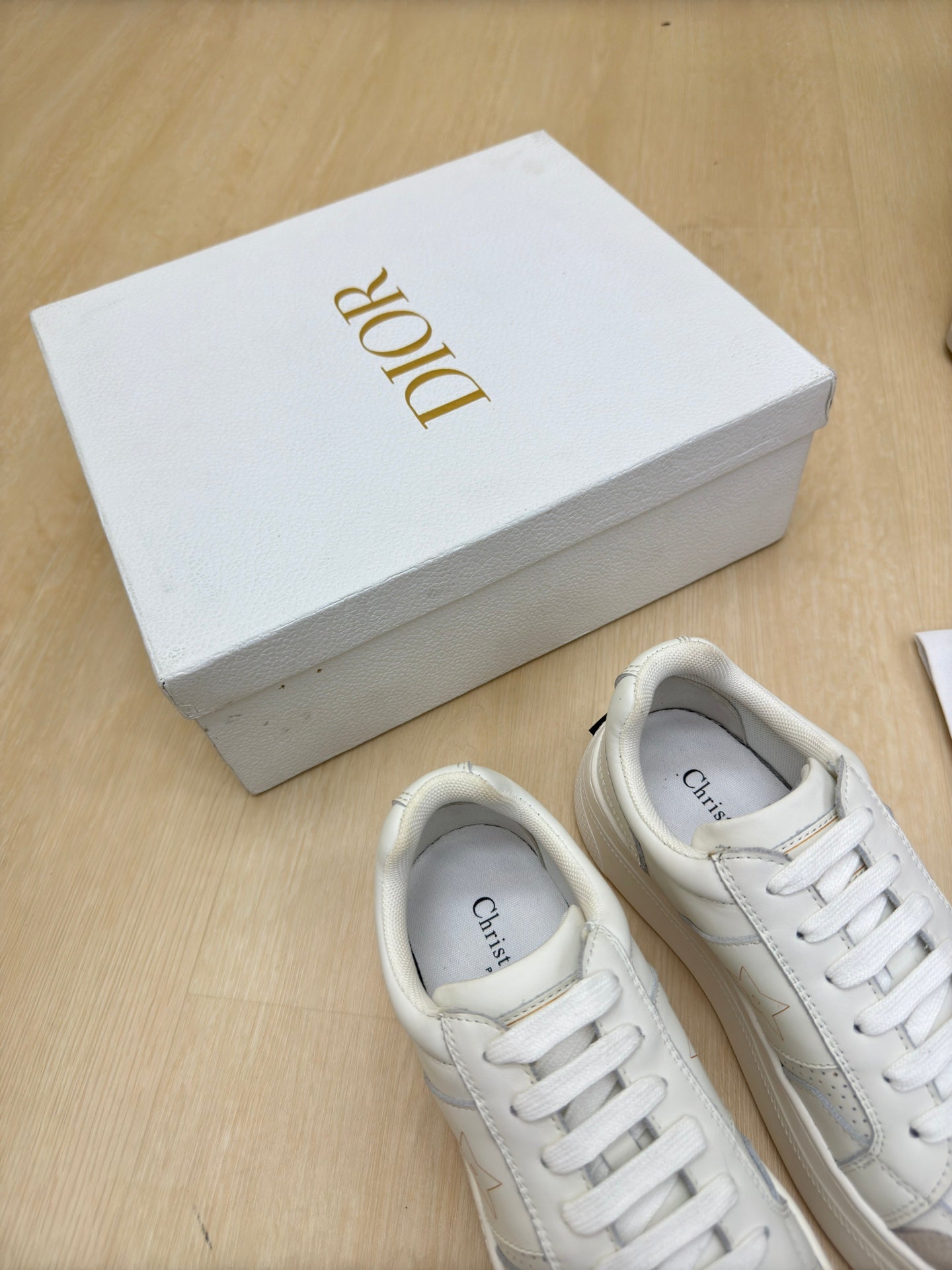 STAR PLATFORM SNEAKER IN WHITE CALFSKIN AND SUEDE - 35