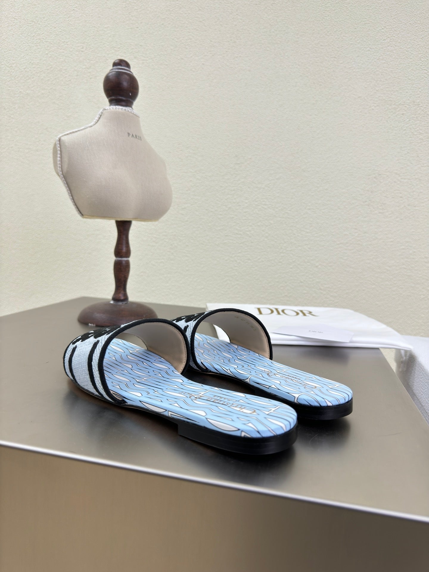DWAY SLIDE EMBROIDERED COTTON AND POWDER BLUE MISS DIOR ALLOVER MOTIF - 34