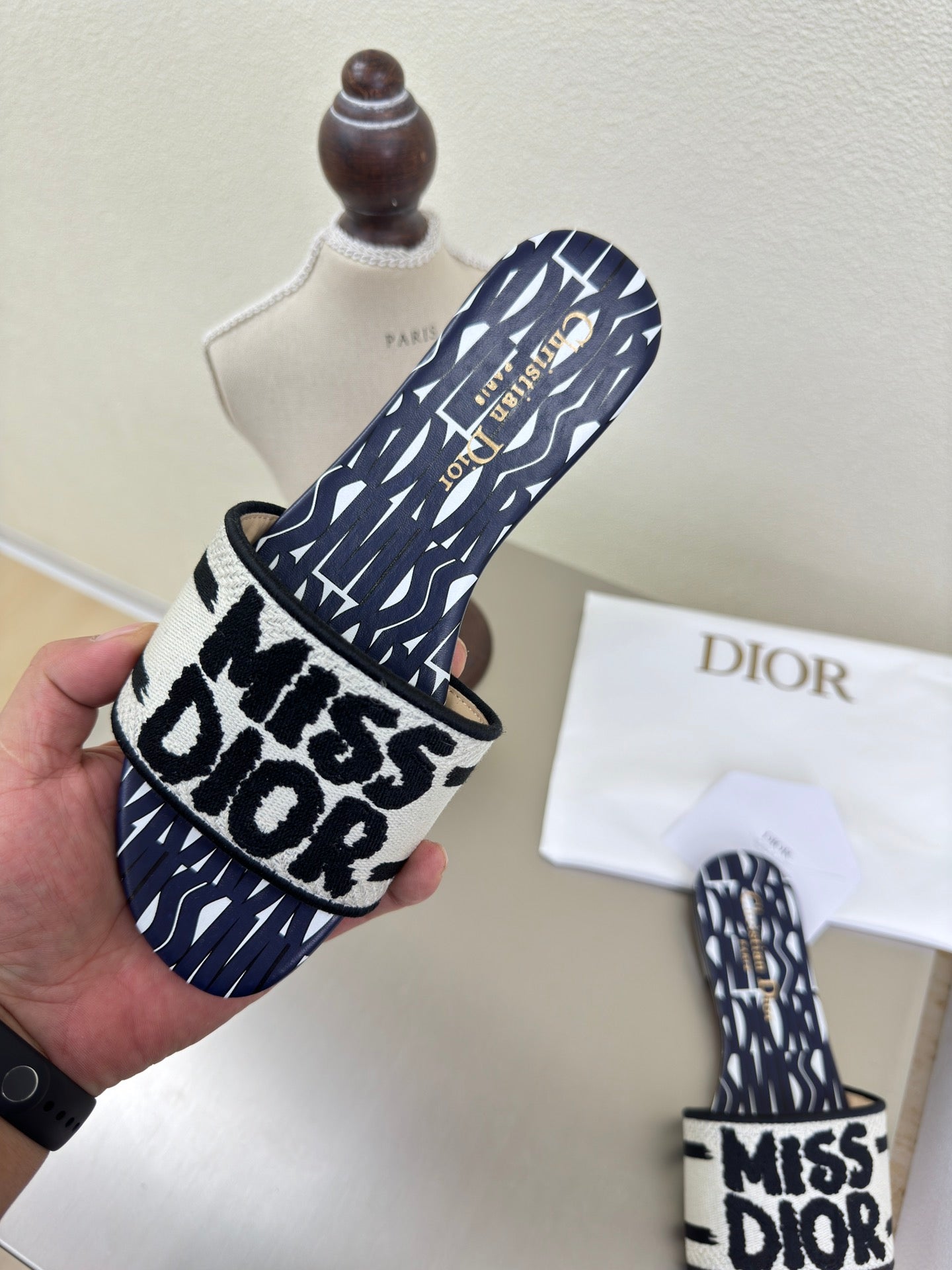 DWAY SLIDE EMBROIDERED COTTON AND NAVY BLUE MISS DIOR ALLOVER MOTIF - 34