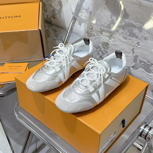 SNEAKERINA TRAINERS IN SILVER-TONE CALFSKIN AND SUEDE - 35