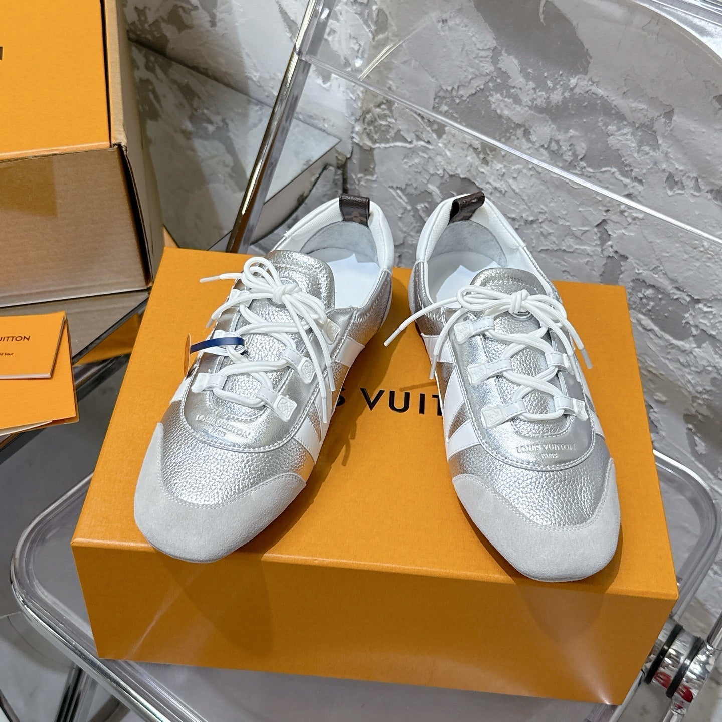 SNEAKERINA TRAINERS IN SILVER-TONE CALFSKIN AND SUEDE - 35