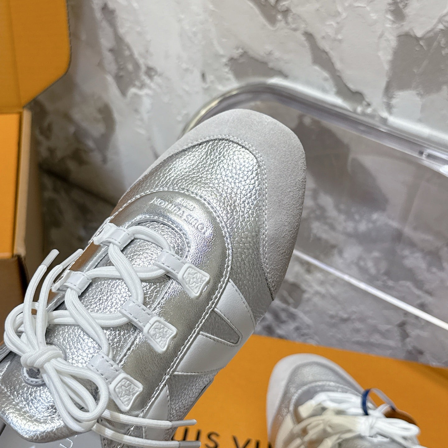 SNEAKERINA TRAINERS IN SILVER-TONE CALFSKIN AND SUEDE - 35
