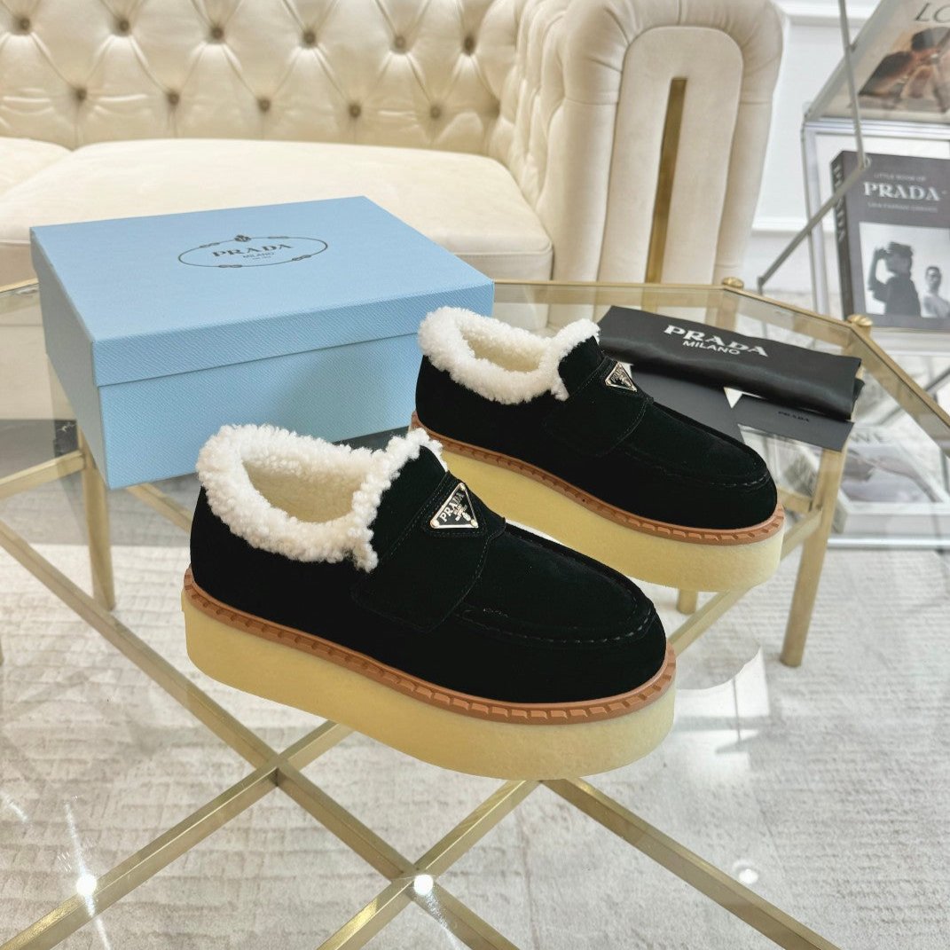 SUEDE LOAFER BLACK WITH SHEARLING LINING - 35
