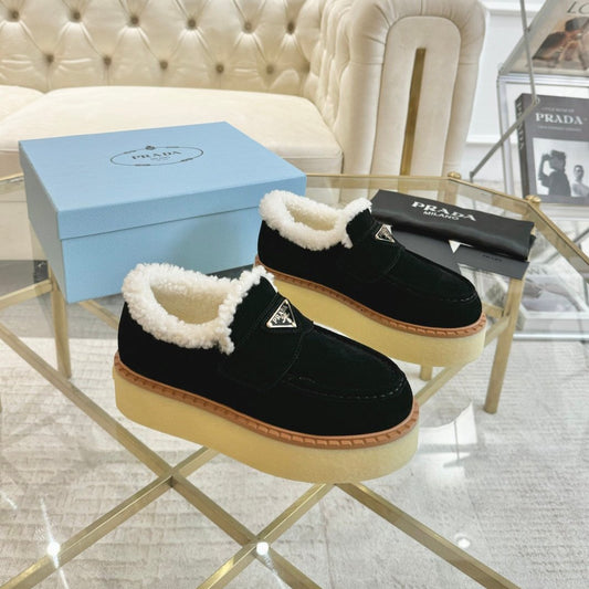 SUEDE LOAFER BLACK WITH SHEARLING LINING - 35