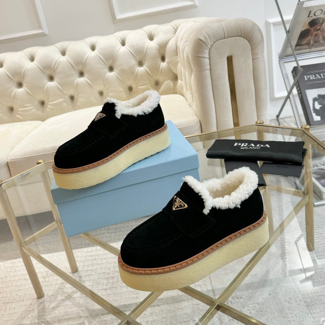 SUEDE LOAFER BLACK WITH SHEARLING LINING - 35