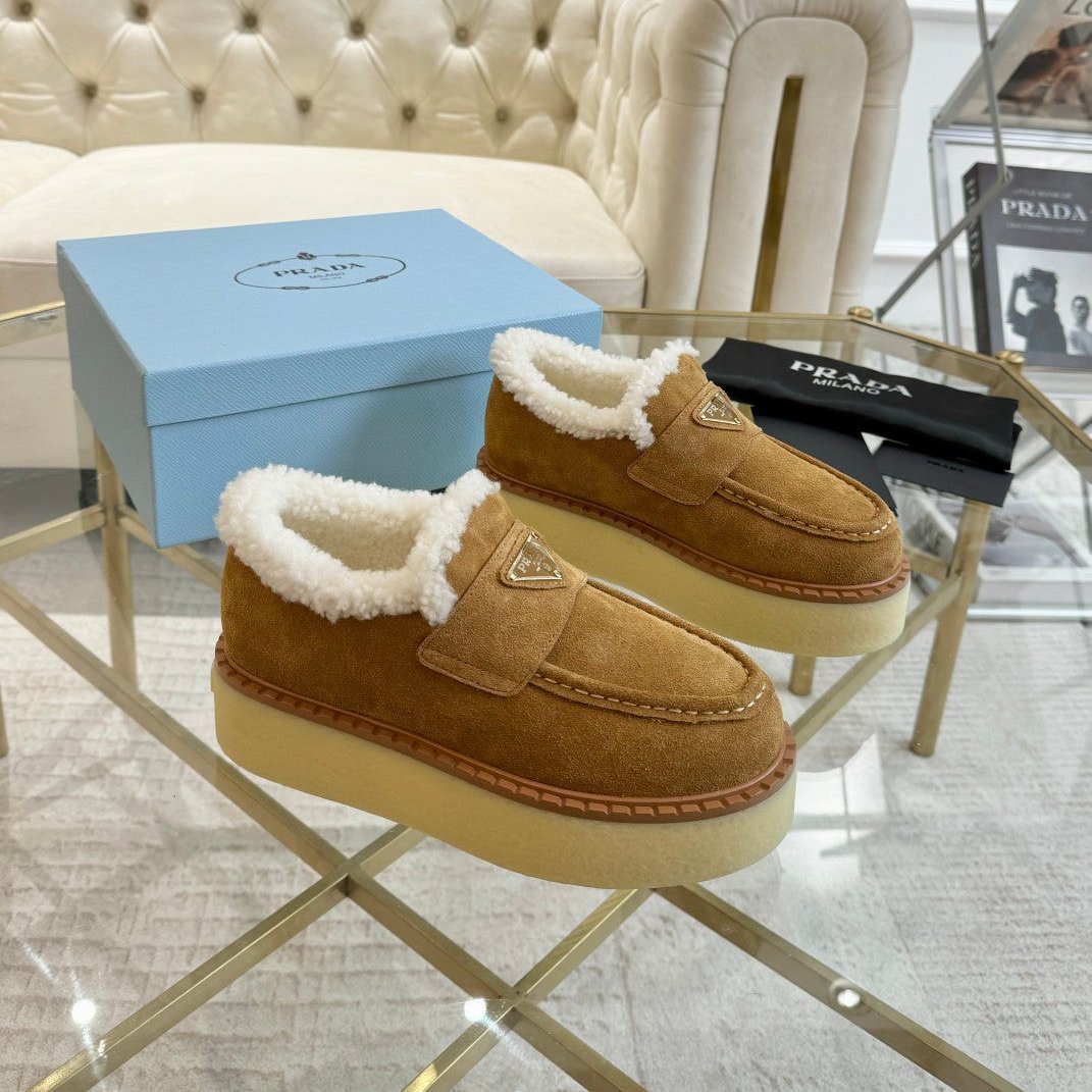 SUEDE LOAFER CAMEL WITH SHEARLING LINING - 35