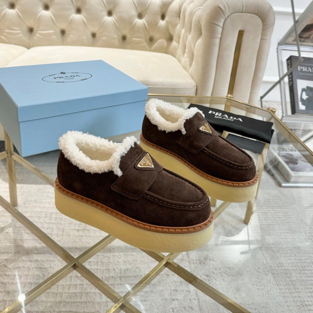 SUEDE LOAFER CHOCOLATE WITH SHEARLING LINING - 35