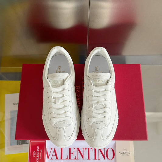 UPVILLAGE LOW TOP IN WHITE NAPPA LEATHER SNEAKER - 35