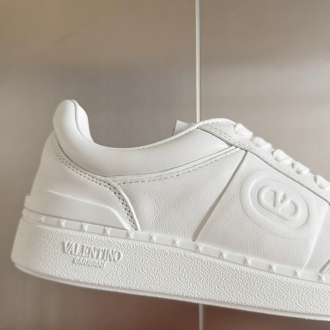 UPVILLAGE LOW TOP IN WHITE NAPPA LEATHER SNEAKER - 35