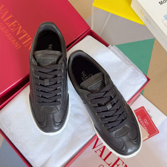 UPVILLAGE LOW TOP IN BLACK NAPPA LEATHER SNEAKER - 35