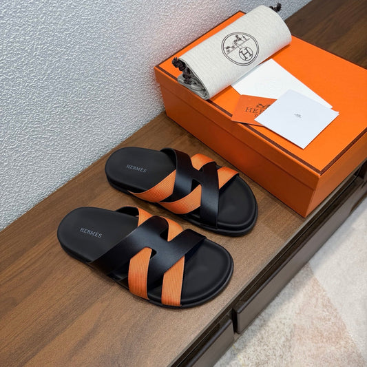 HM 26S KAZIMIR SANDAL З ЧОРНОЇ ТЕЛЯЧОЇ ШКІРИ ТА ПОМАРАНЧЕВОЇ ТКАНИНИ
