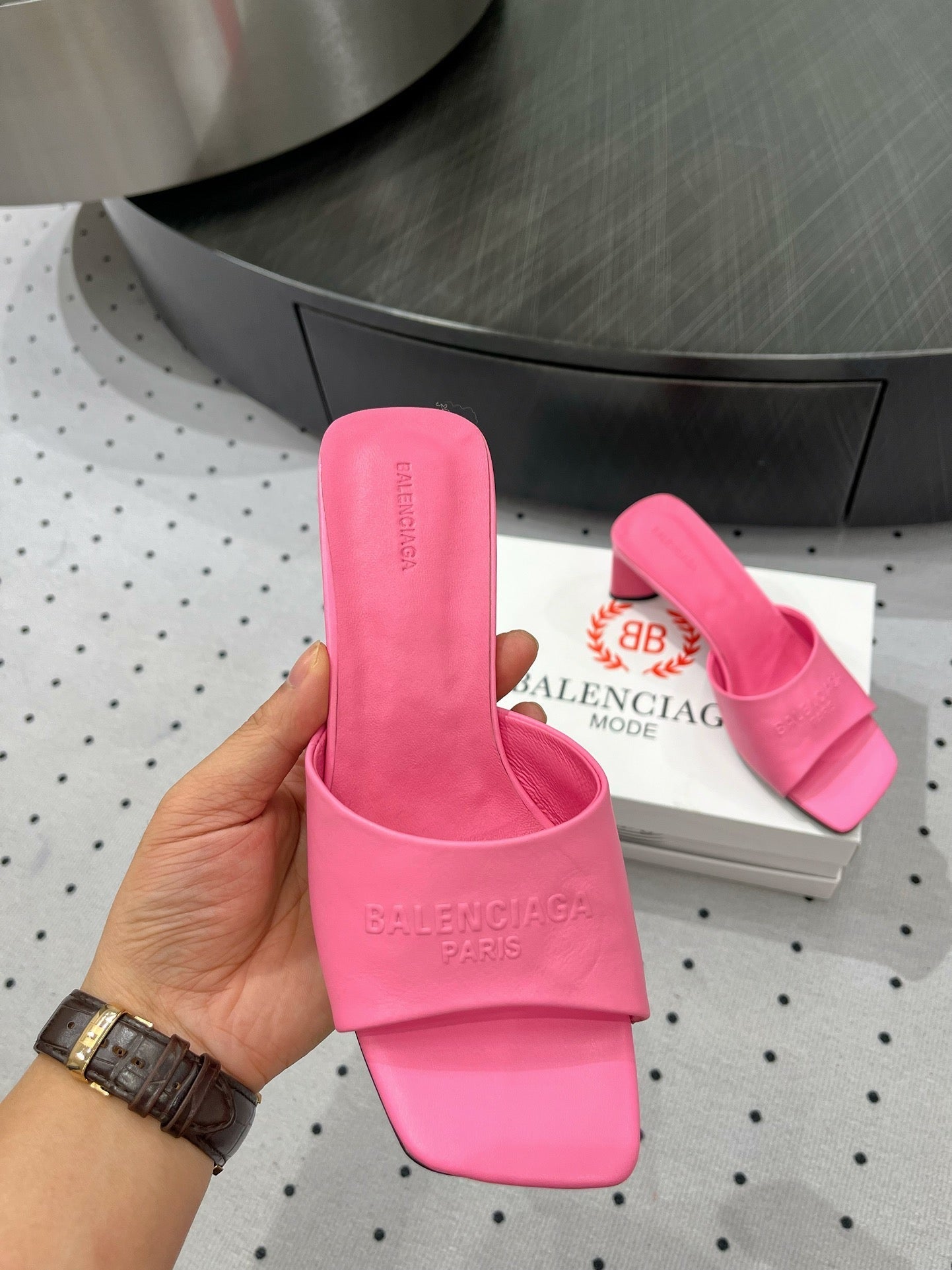 SQUARE-TOE MEDIUM HEEL MULES IN PINK CALFSKIN LOGO EMBOSSED - 35