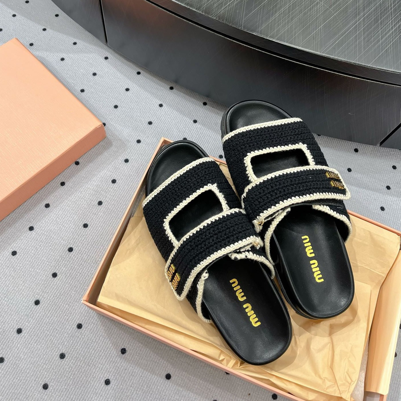 Sandals Black With Ivory Border Fabric - 35