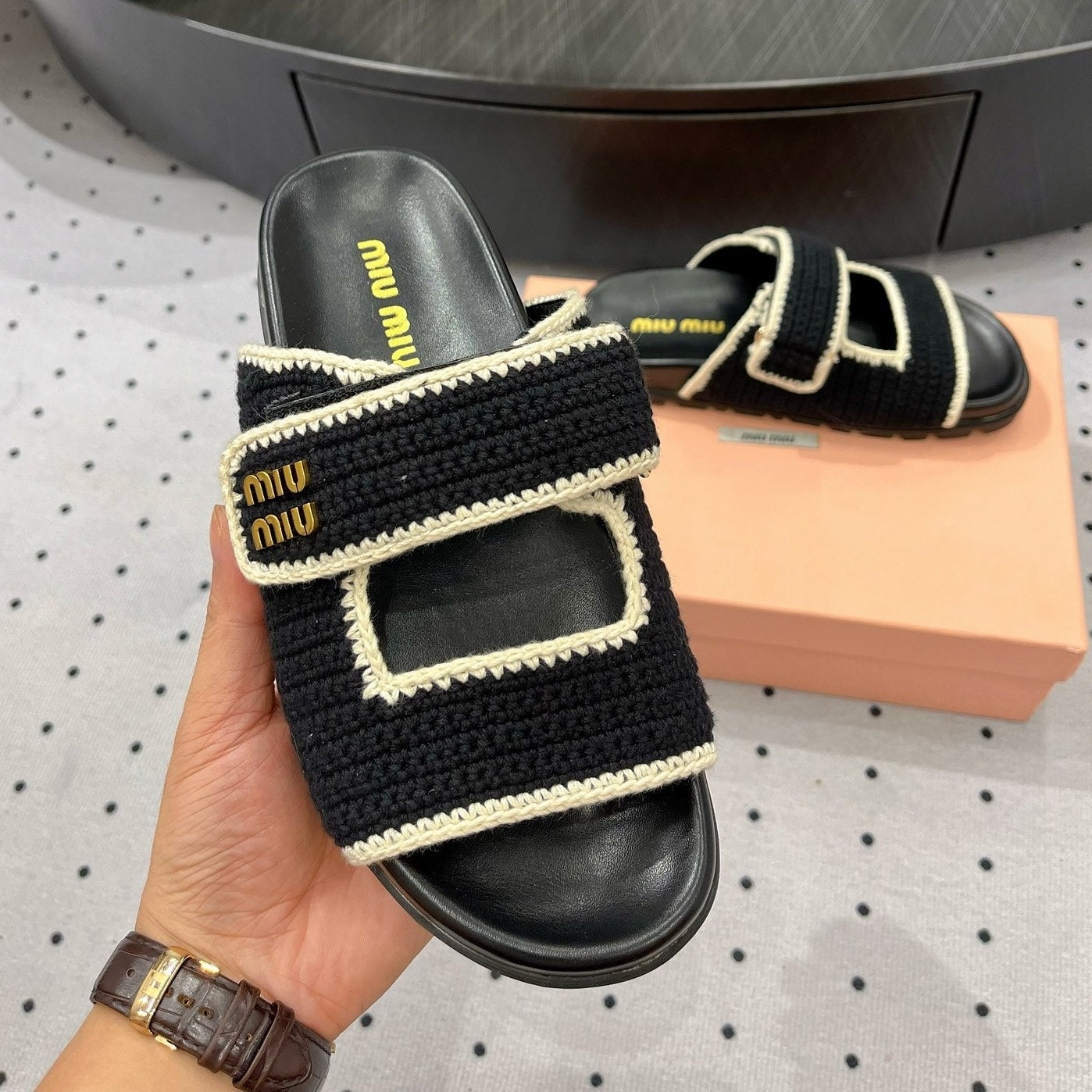 Sandals Black With Ivory Border Fabric - 35