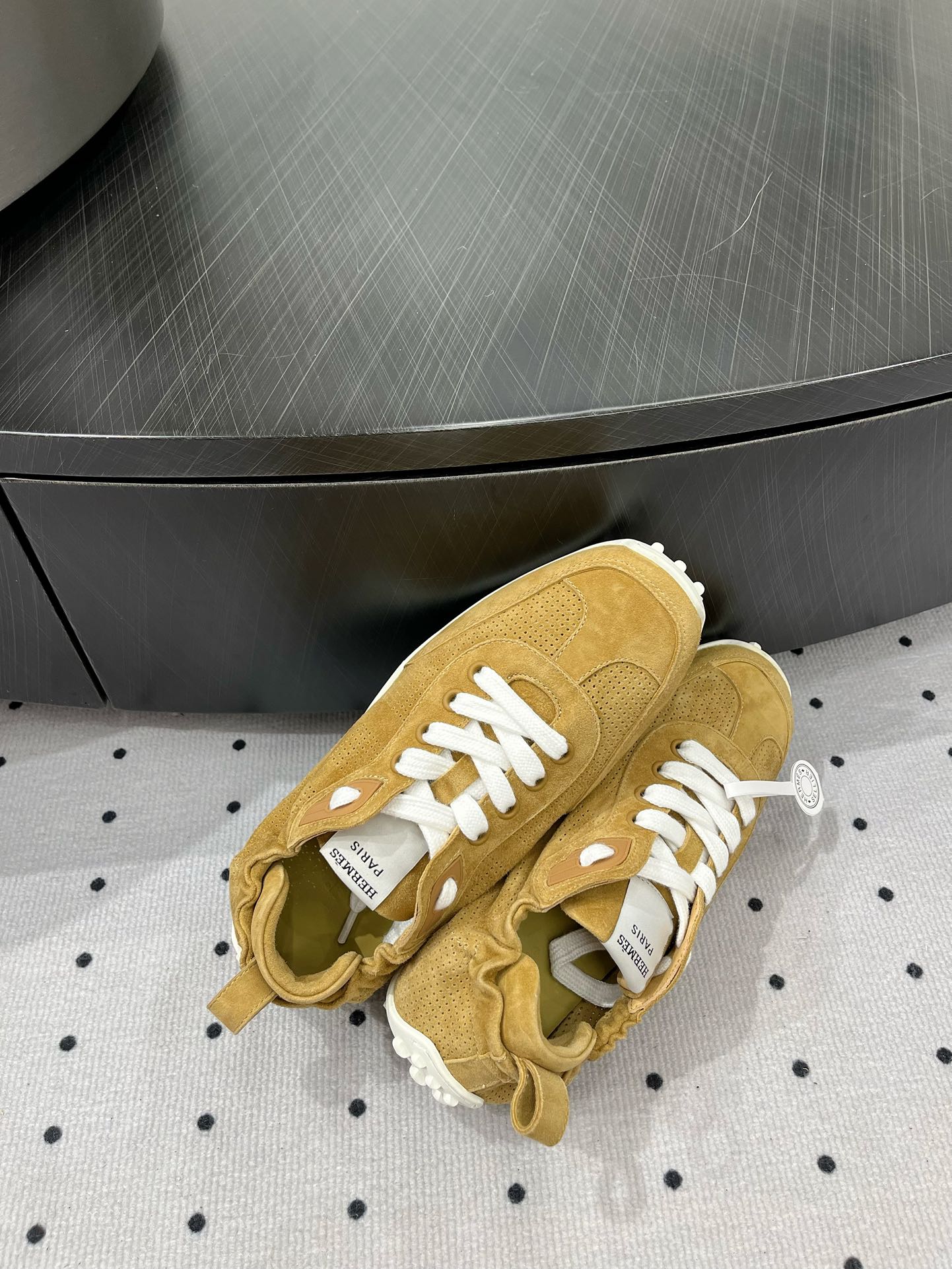 TRAIL SNEAKER IN DIJON YELLOW SUEDE - 35