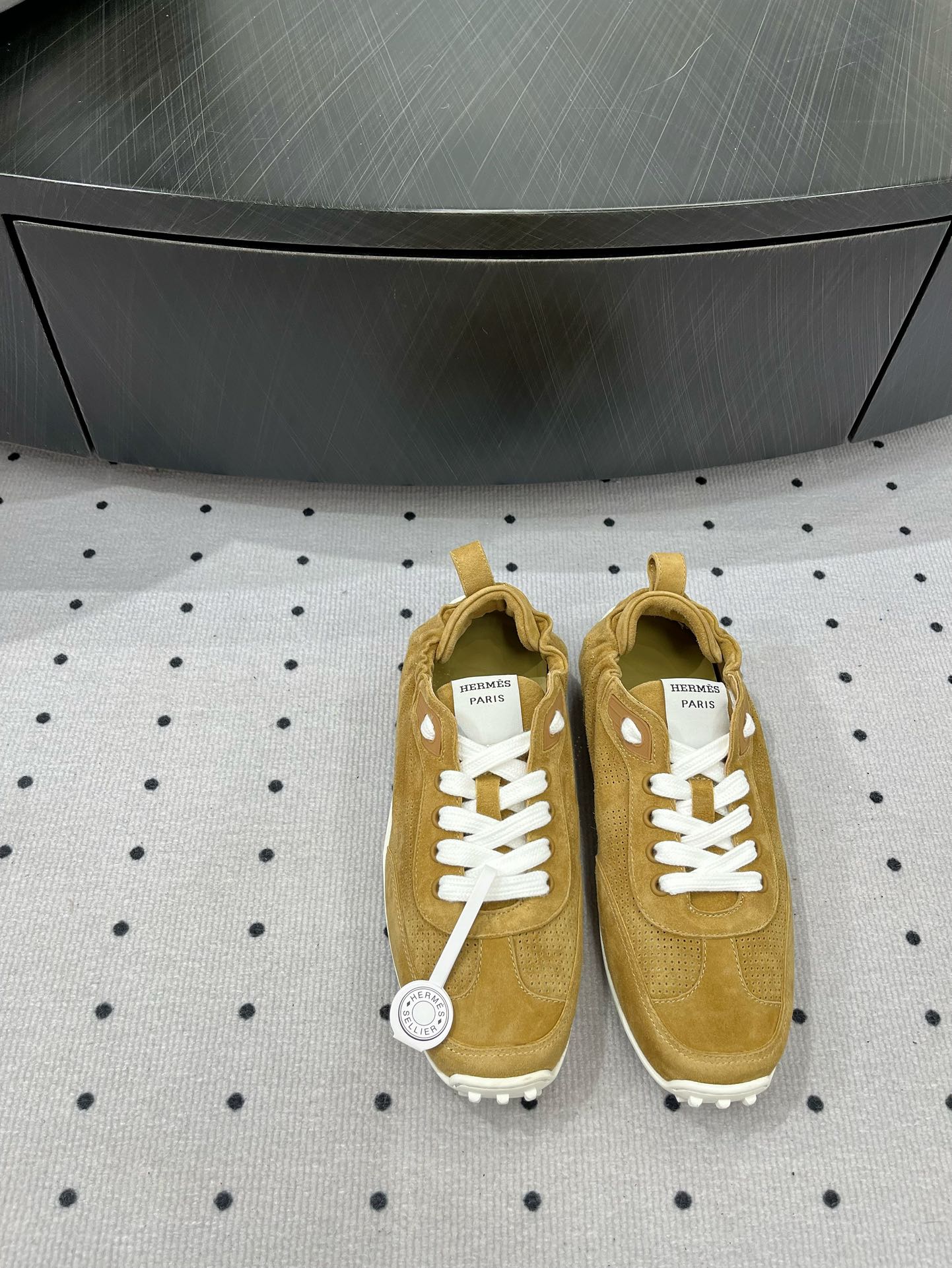 TRAIL SNEAKER IN DIJON YELLOW SUEDE - 35