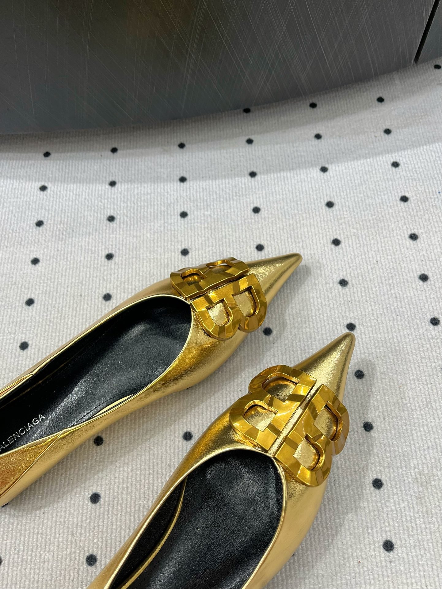 POINTED BB GOLD BUCKLE BALLET FLAT IN GOLD METALLIC SHINY CALFSKIN - 35