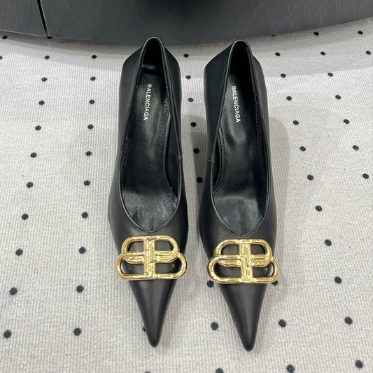 HEELED PUMPS 65 MM IN BLACK SMOOTH LAMBSKIN GOLD HARDWARE - 35