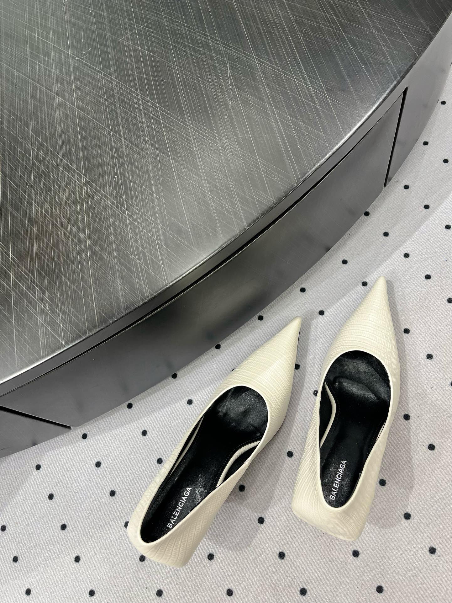 CLASSIC PUMPS 65MM IN CREAM LIZARD PATTERN CALFSKIN - 35