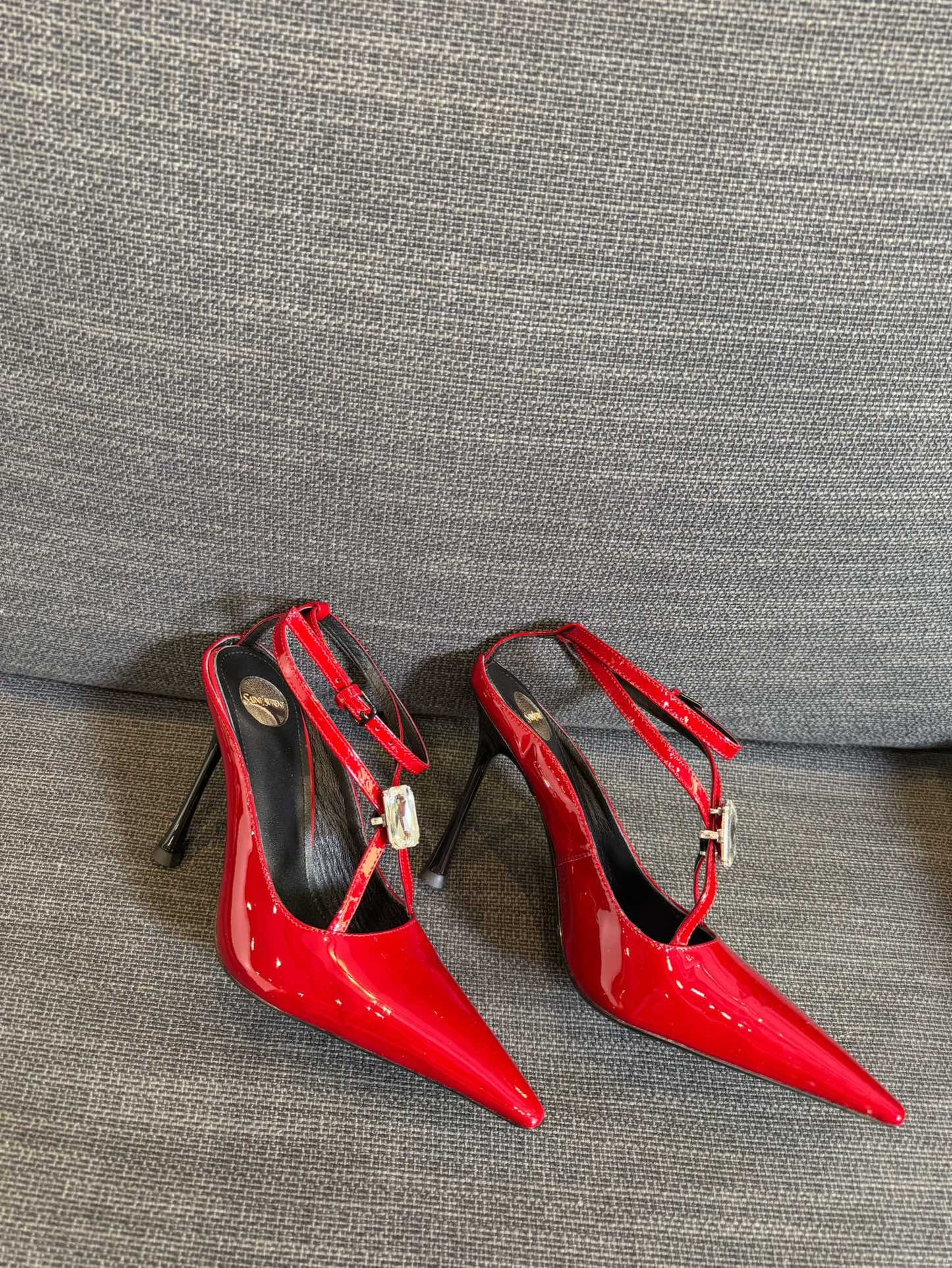 HIGH SANDAL ATTACHED GEM IN RED GLOSSY CALFSKIN - 35