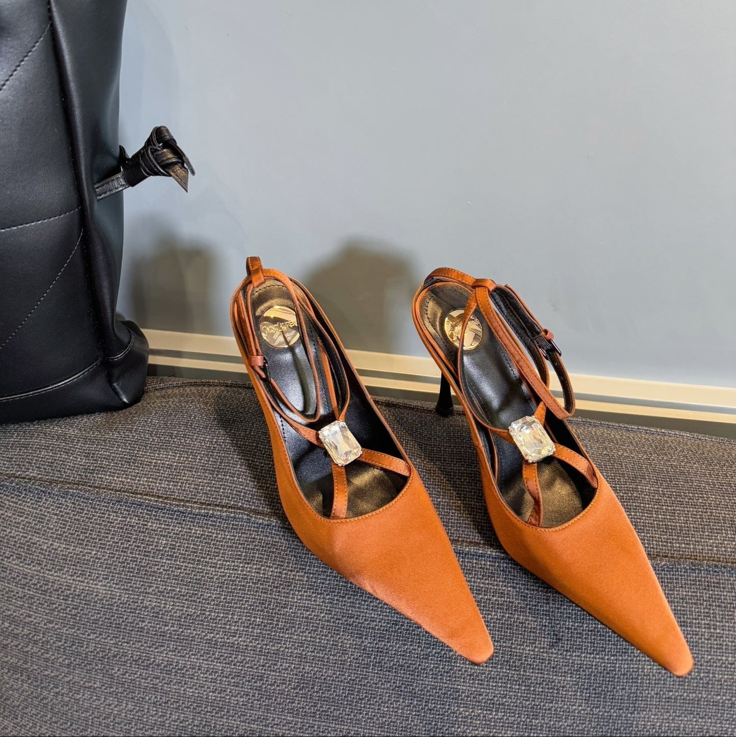 HIGH SANDAL ATTACHED GEM IN TANGELO ORANGE SILK - 35