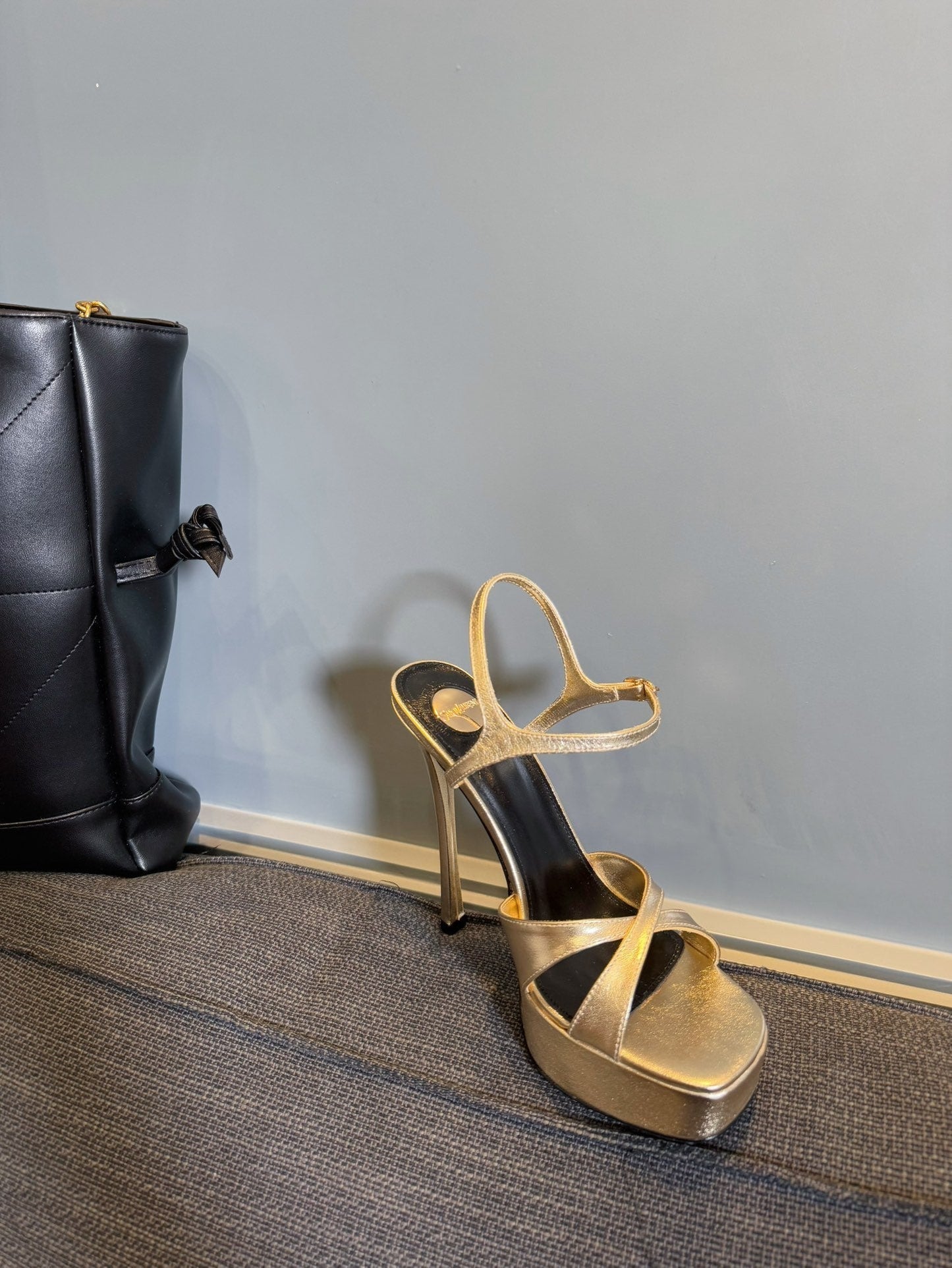 DEBBIE PLATFORM SANDALS IN GOLD METALLIC SMOOTH LAMBSKIN - 35