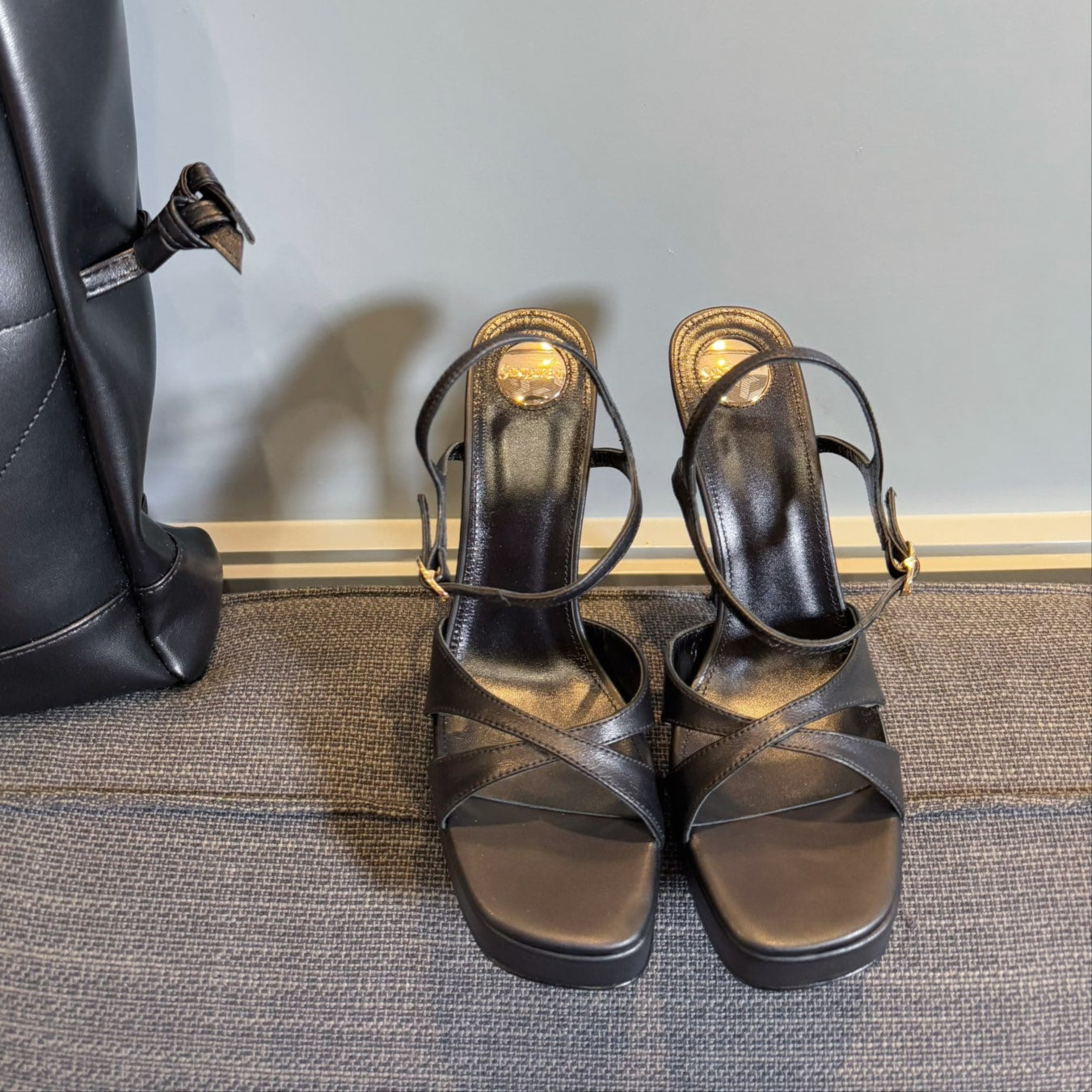 DEBBIE PLATFORM SANDALS IN BLACK SMOOTH LAMBSKIN - 35
