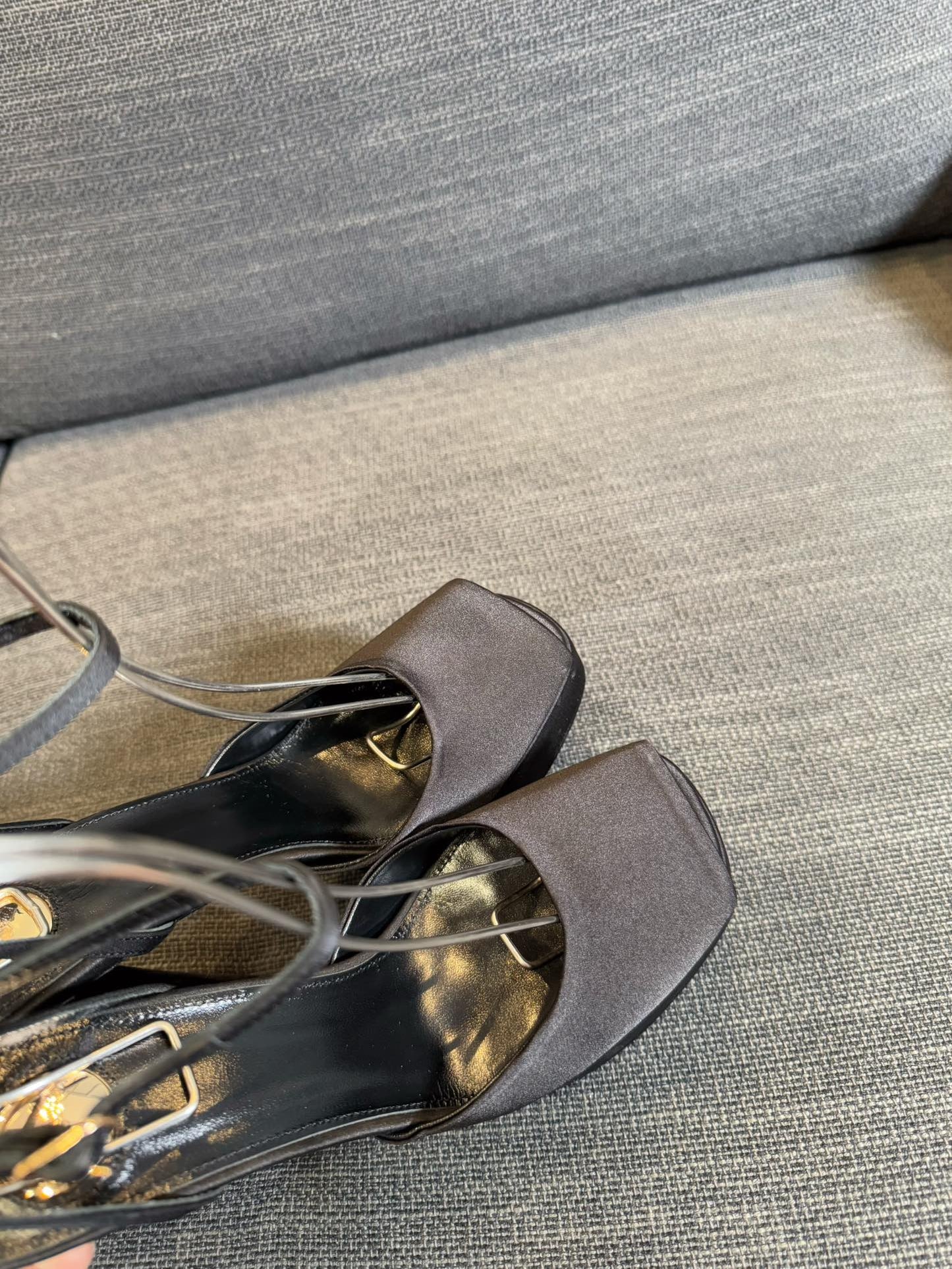 LA SCANDALE PLATFORM SANDALS IN TAUPE BROWN SATIN - 35