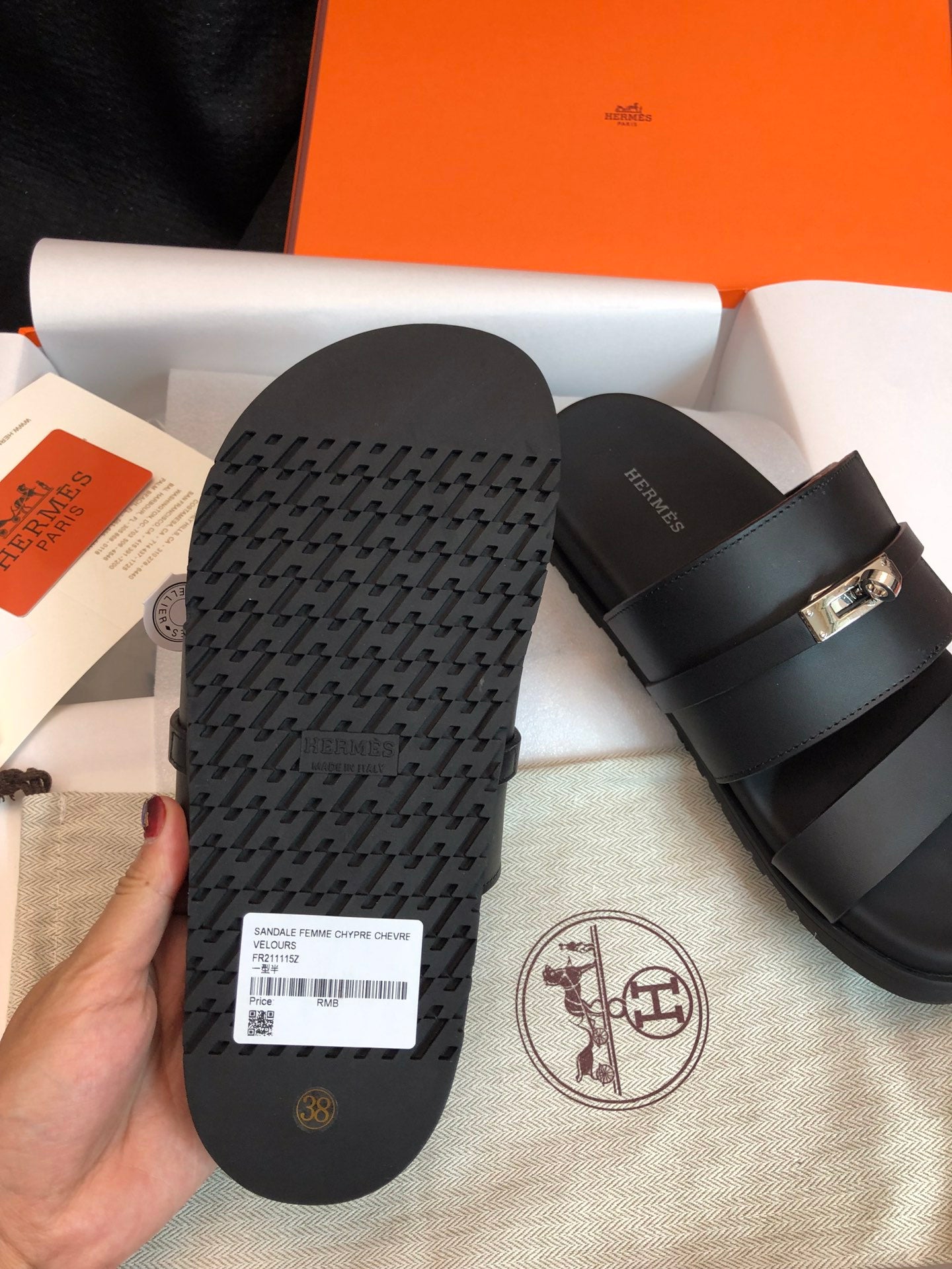 GABRIEL SANDAL MULE IN BLACK CALFSKIN - 34