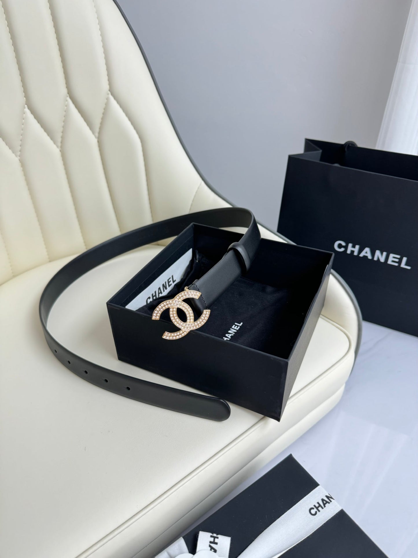 CC BELT 30MM IN BLACK SMOOTH CALFSKIN GOLD HARDWARE ATTACH RHINSTONES - 30