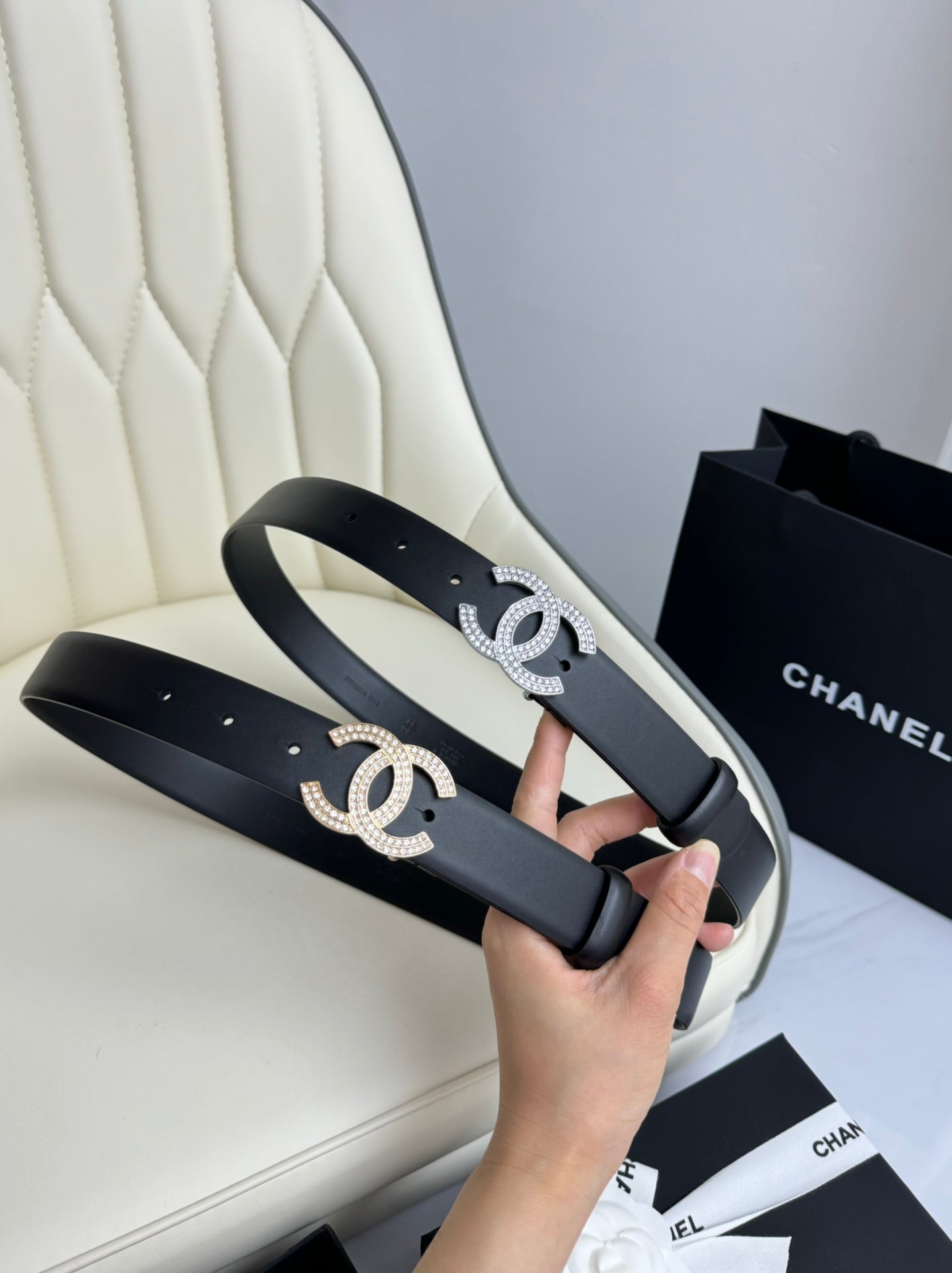 CC BELT 30MM IN BLACK SMOOTH CALFSKIN GOLD HARDWARE ATTACH RHINSTONES - 30