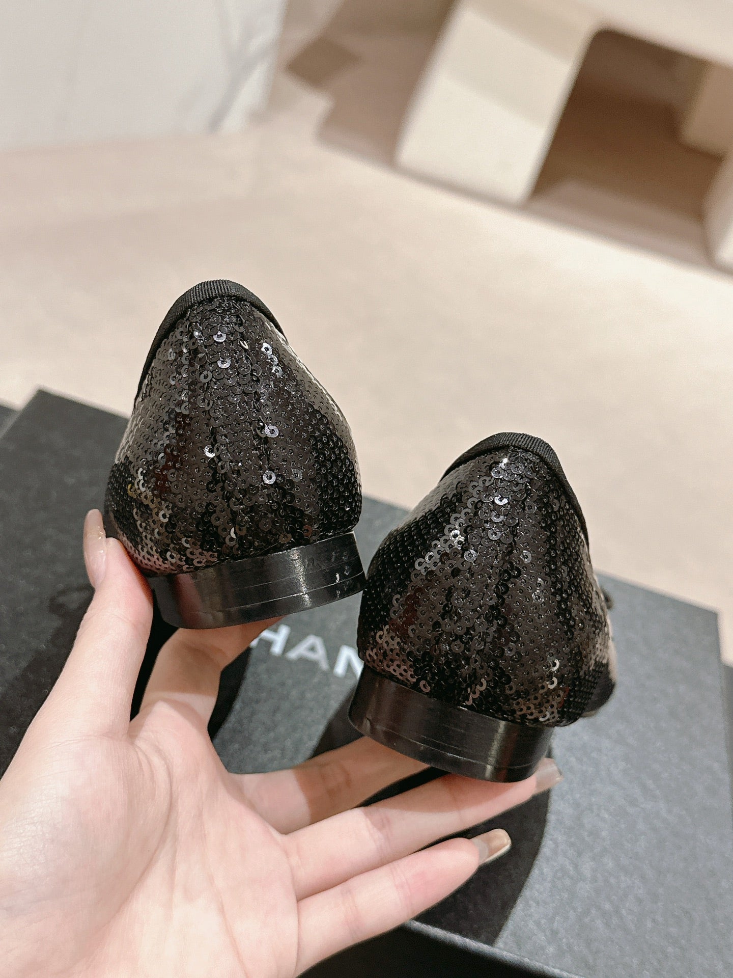 BALLET FLATS IN BLACK GLITTERED TULLE AND SATIN - 35