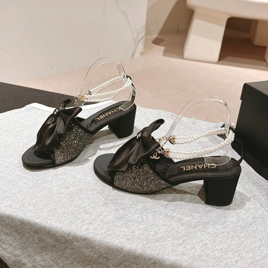 HIGH SANDAL WITH PEARL CHAIN BLACK LAMBSKIN WITH RHINESTONES - 34