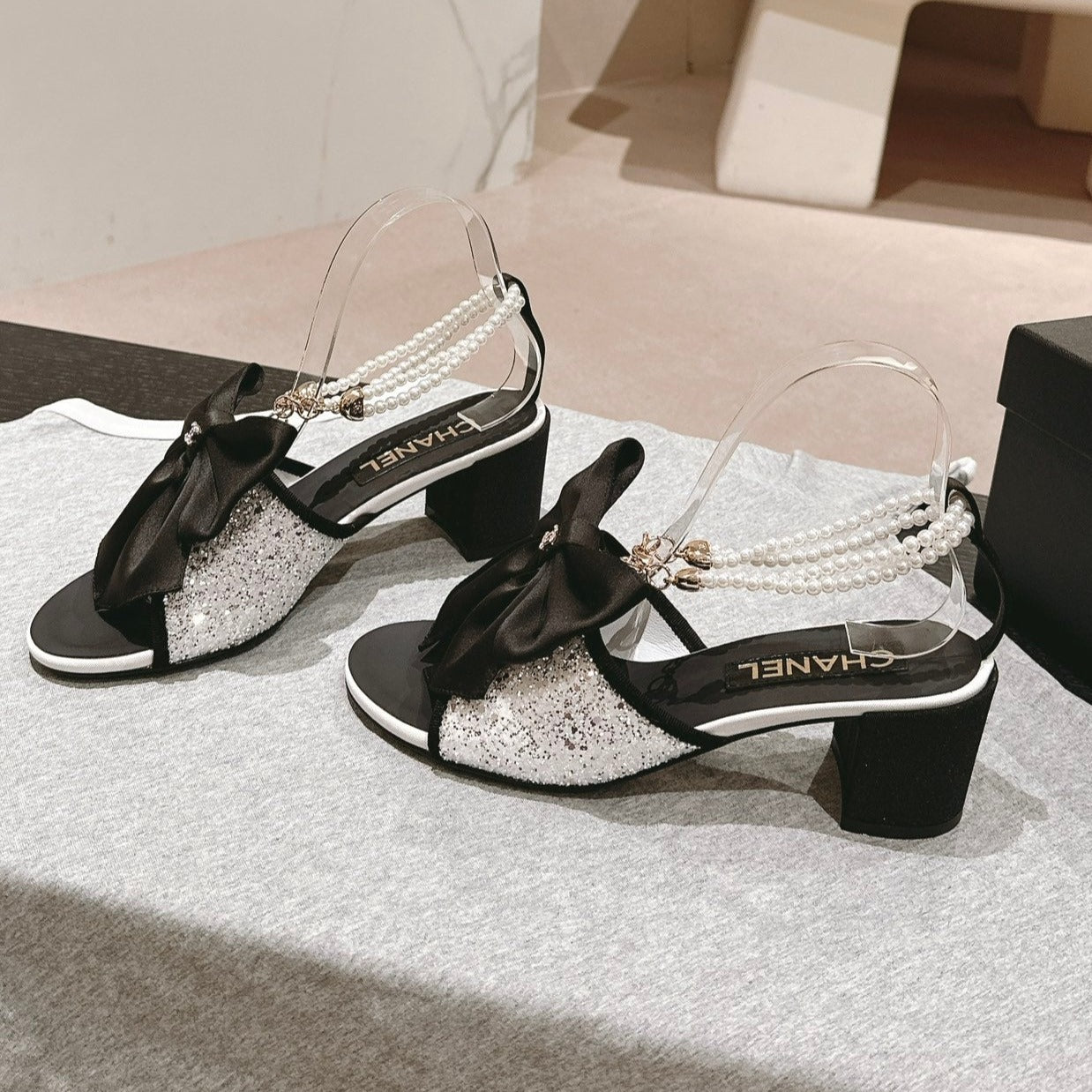 HIGH SANDAL WITH PEARL CHAIN BLACK LAMBSKIN WITH WHITE RHINESTONES - 34