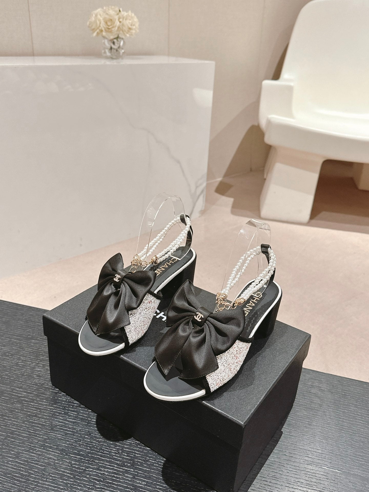 HIGH SANDAL WITH PEARL CHAIN BLACK LAMBSKIN WITH WHITE RHINESTONES - 34