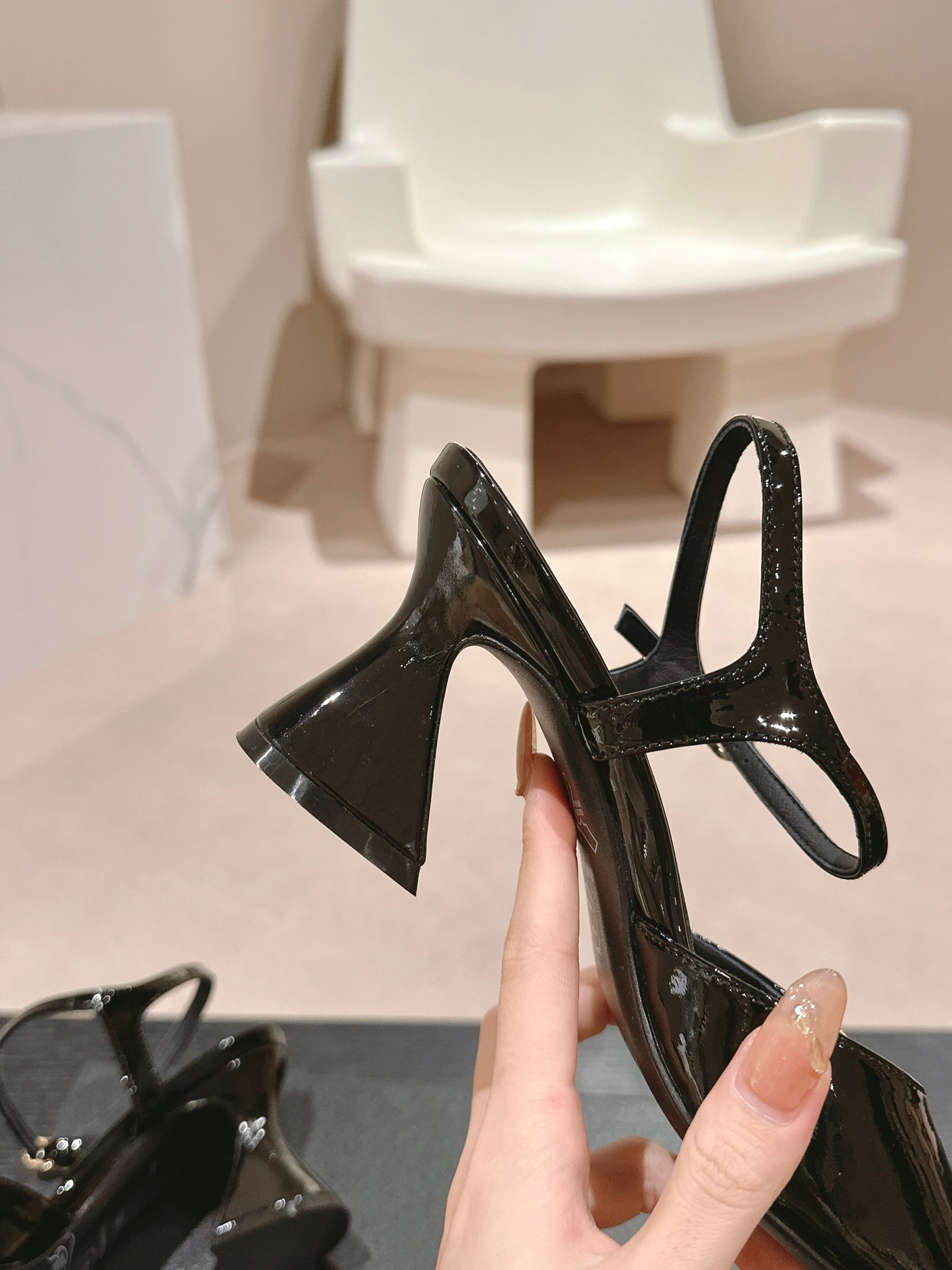 HIGH HEELS SANDAL IN BLACK LAMBSKIN - 35
