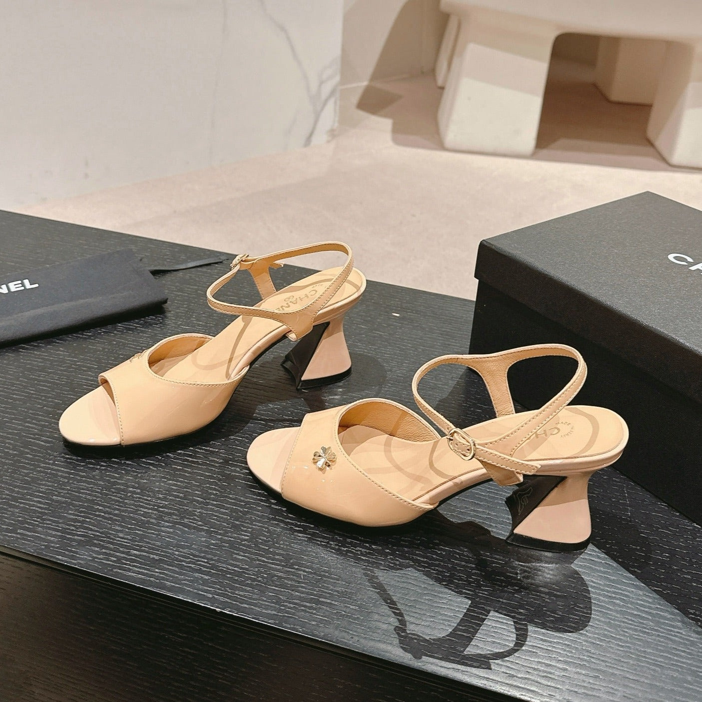 HIGH HEELS SANDAL IN BISQUE CREAM LAMBSKIN - 35