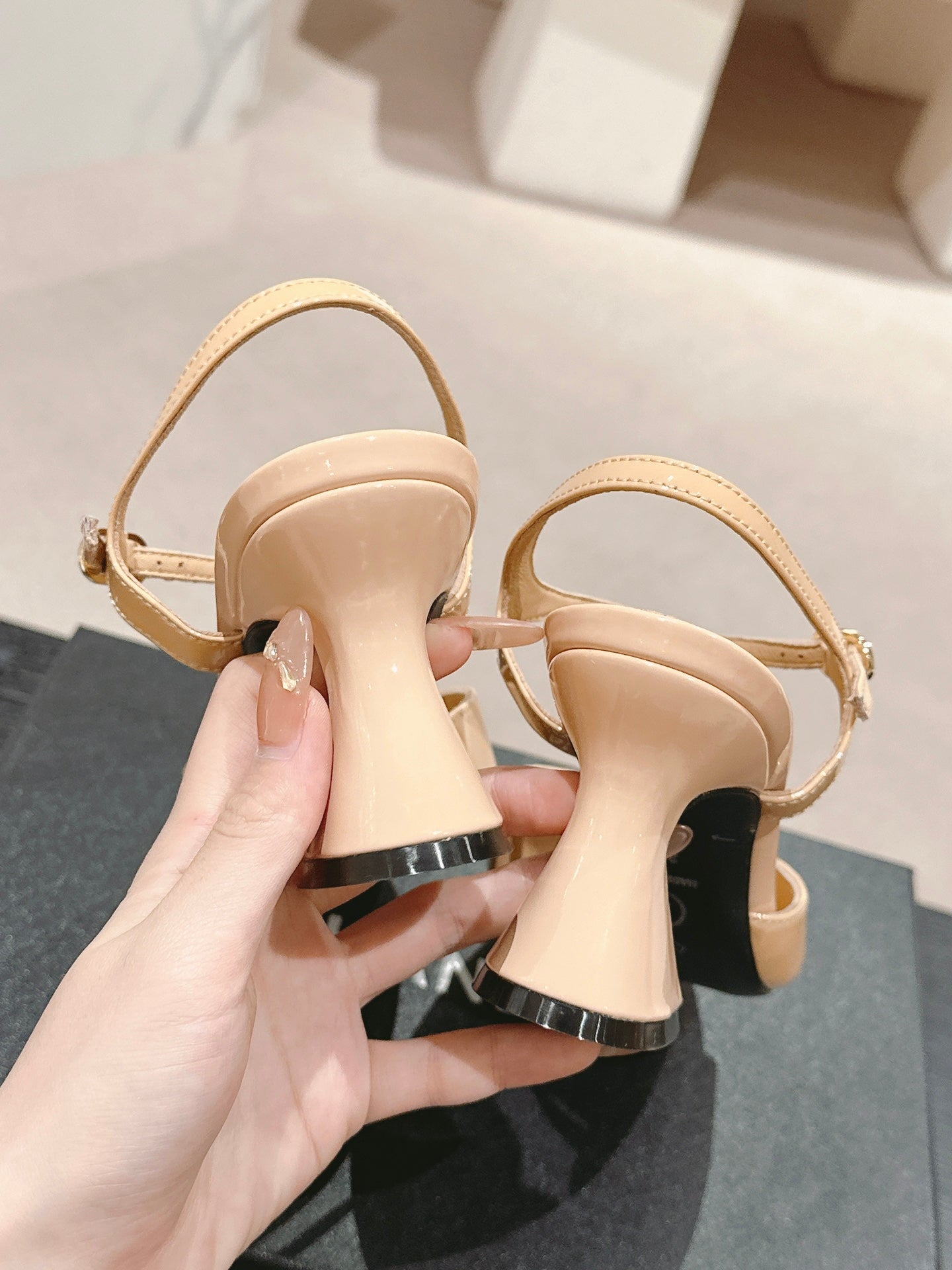 HIGH HEELS SANDAL IN BISQUE CREAM LAMBSKIN - 35