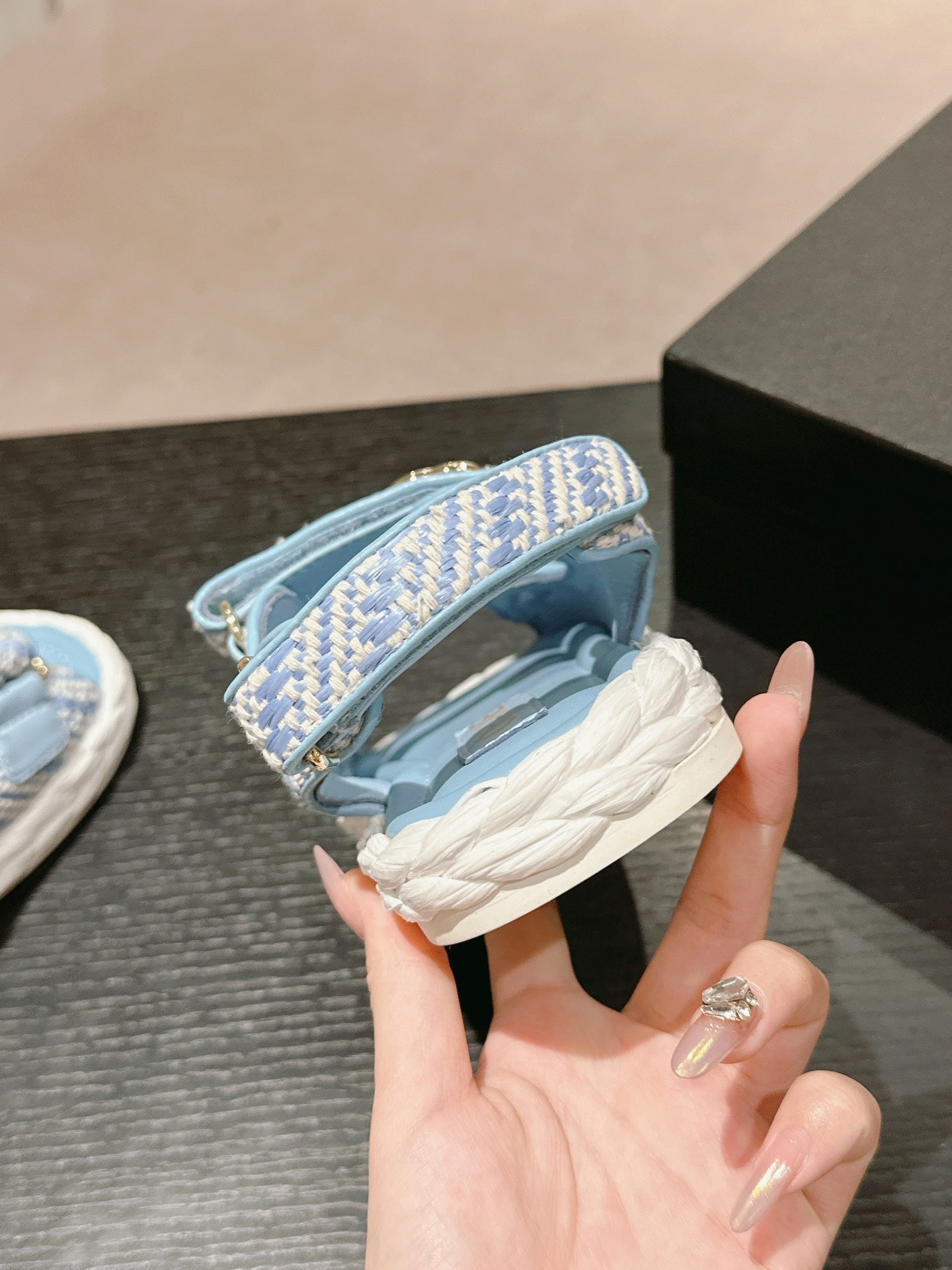 CC DAD SANDALS IN LIGHT BLUE CALFSKIN - 34