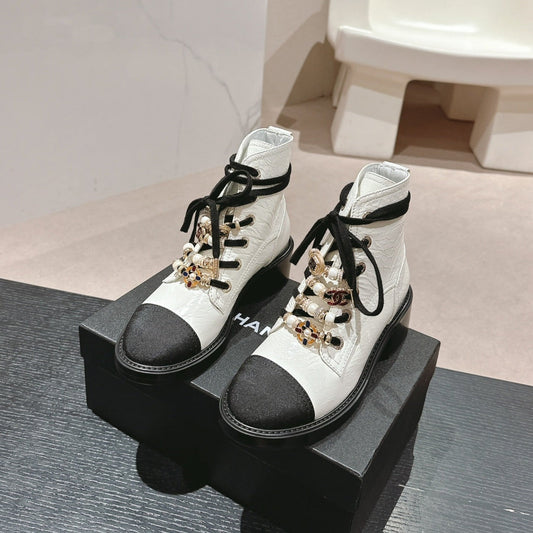 OXFORD SHORT BOOTS WHITE MIX BLACK SHEEPSKIN - 34