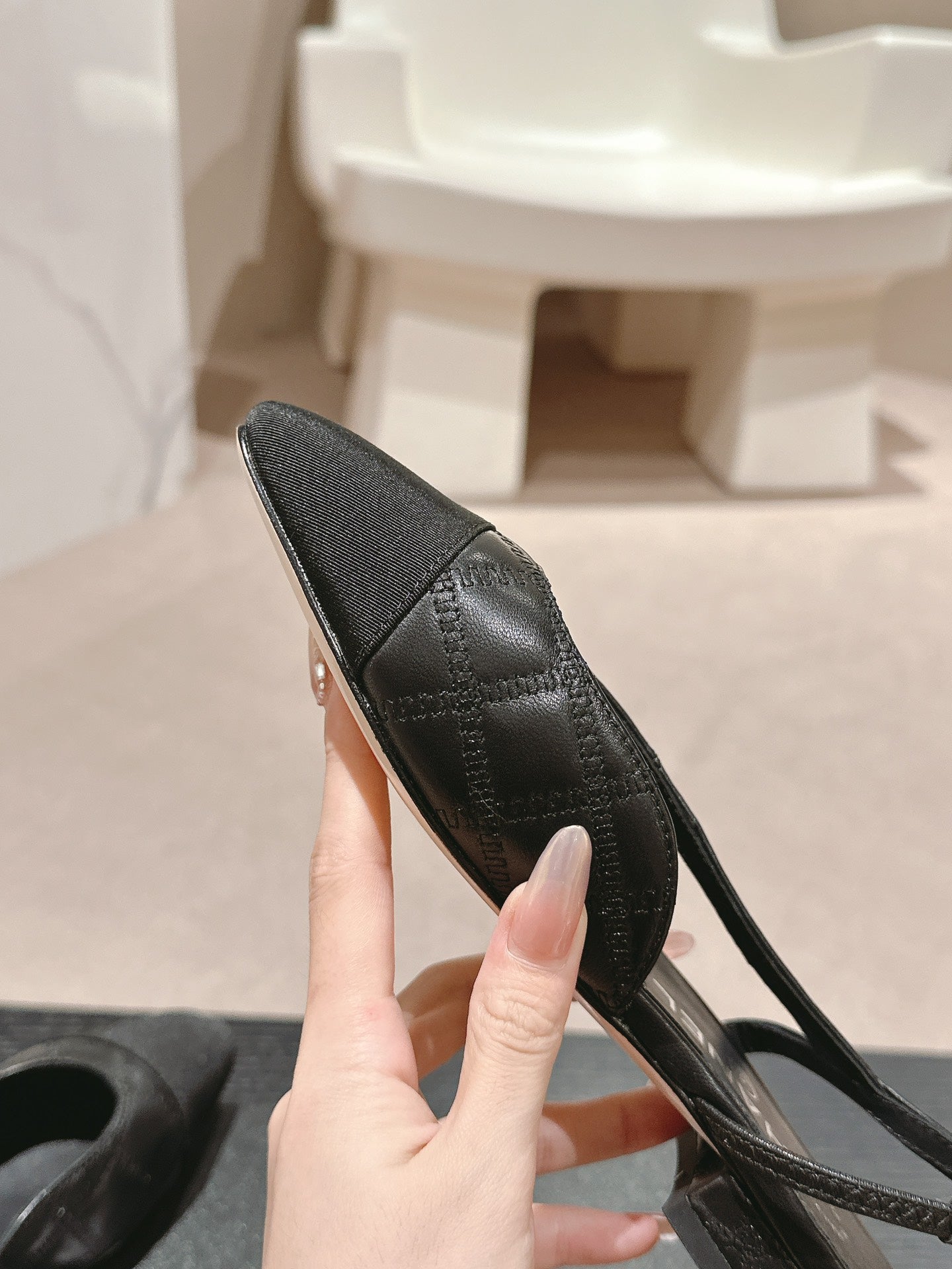 SLINGBACKS IN BLACK LAMBSKIN AND SATIN - 34