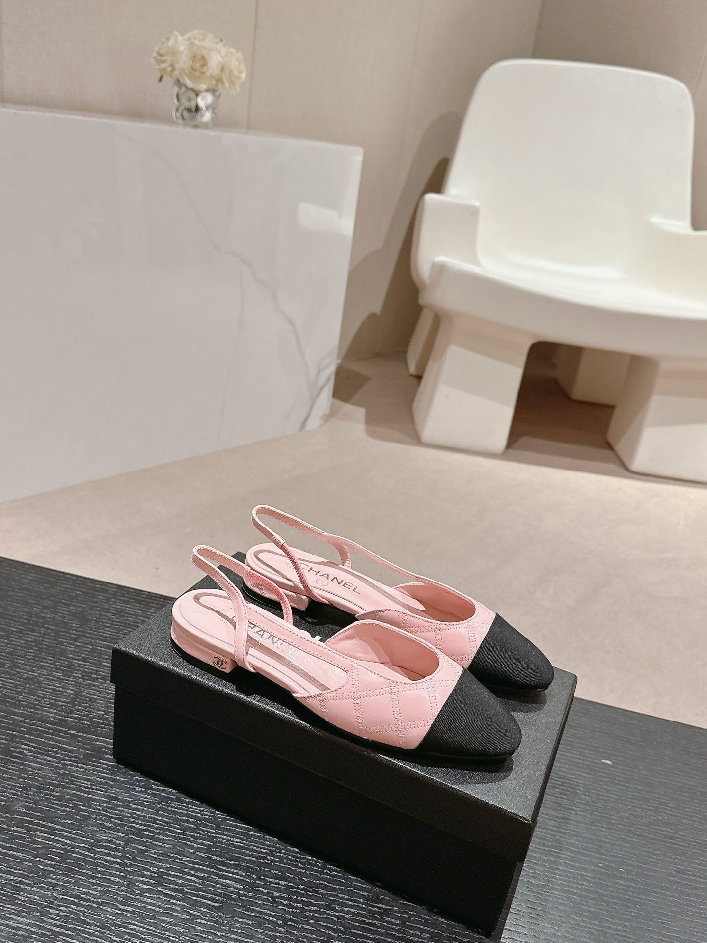 SLINGBACKS IN LIGHT PINK LAMBSKIN AND BLACK SATIN - 34