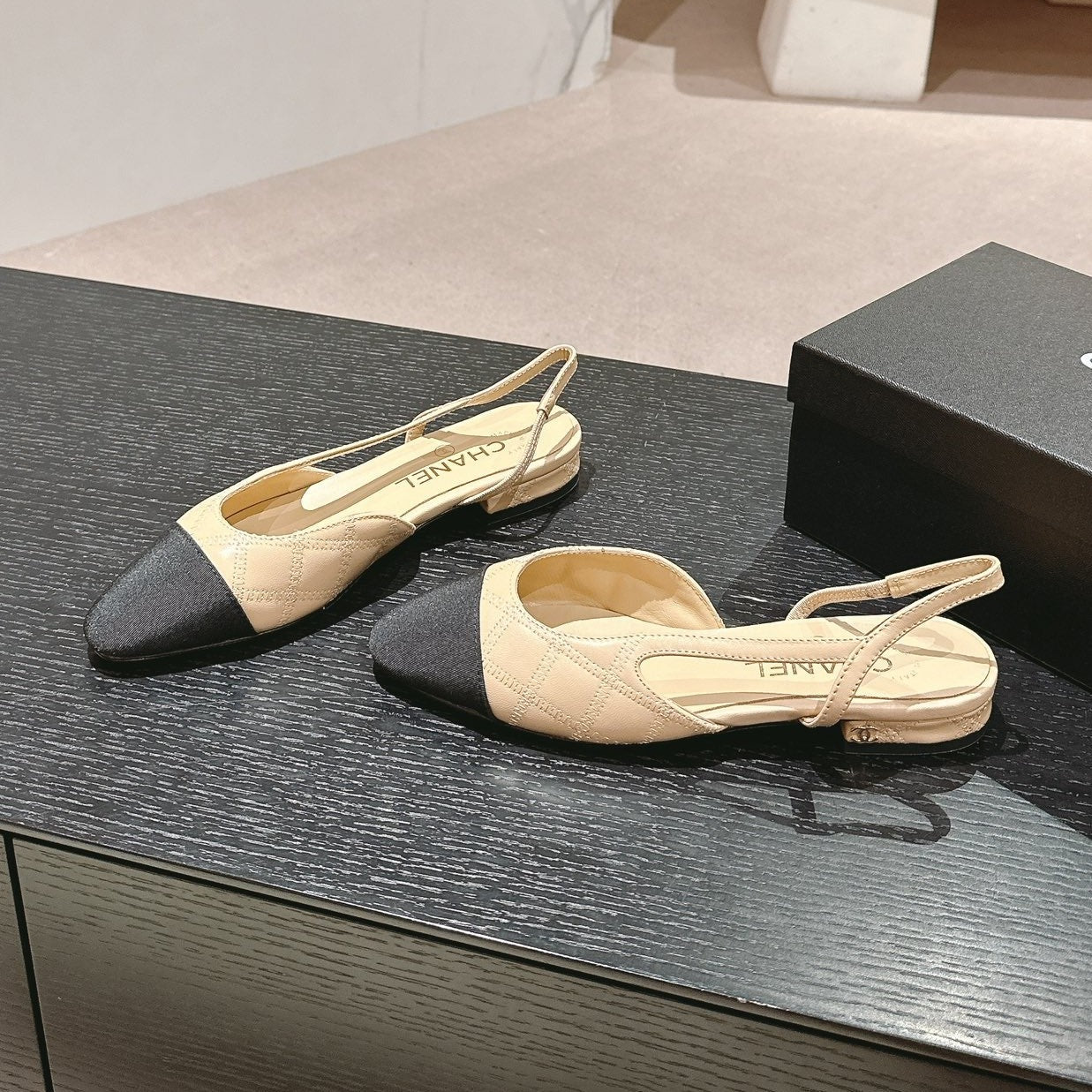 SLINGBACKS IN BEIGE CREAM LAMBSKIN AND BLACK SATIN - 34