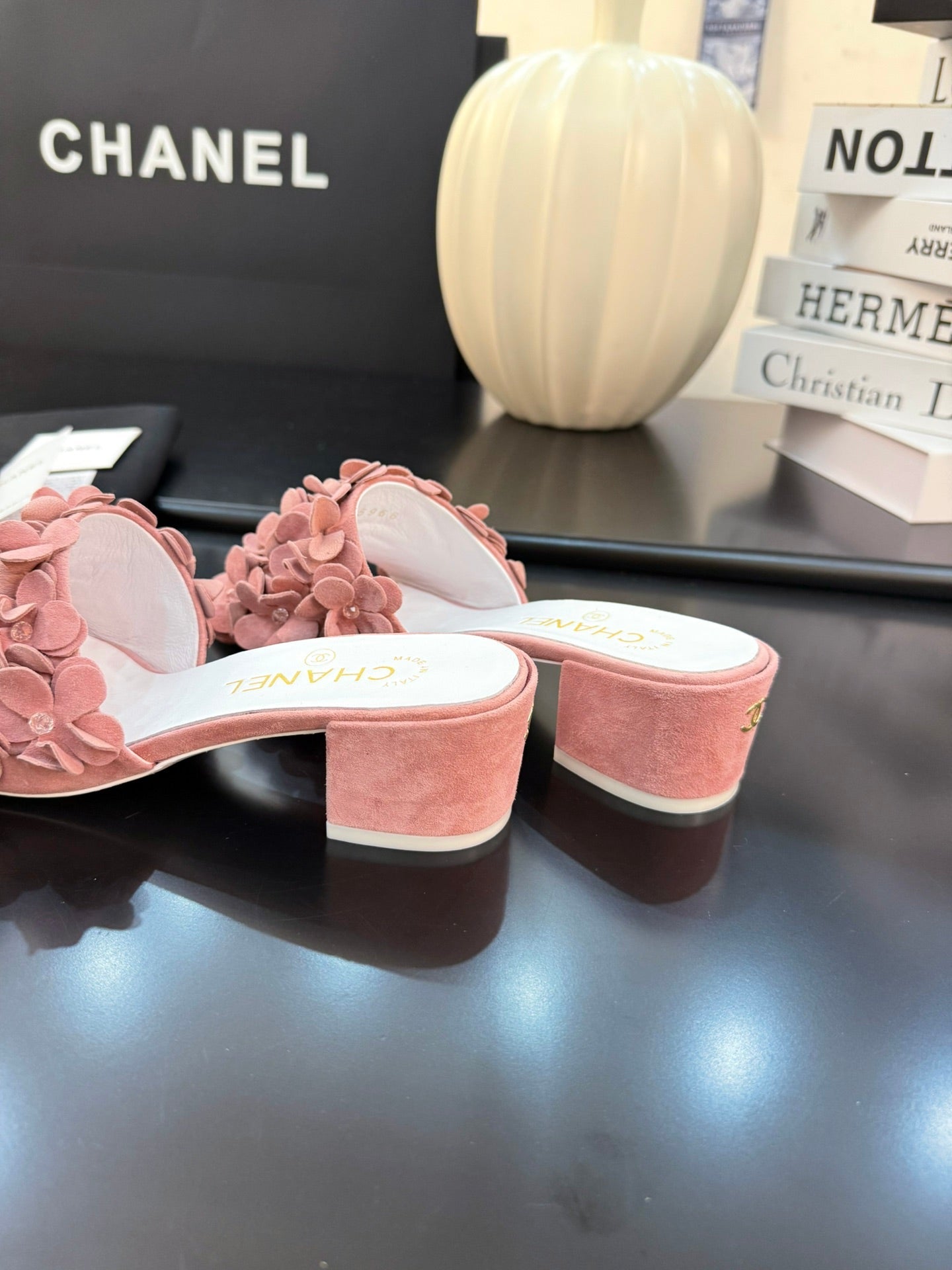 MID HEEL 45 MM MULE IN PEACH PINK SUEDE - 34