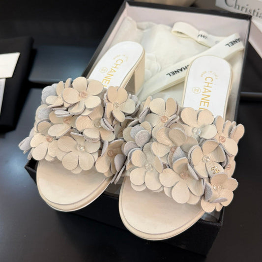 MID HEEL 45 MM MULE IN WHITE CALFSKIN - 34
